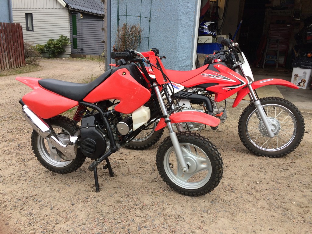 Mini dirt bikes